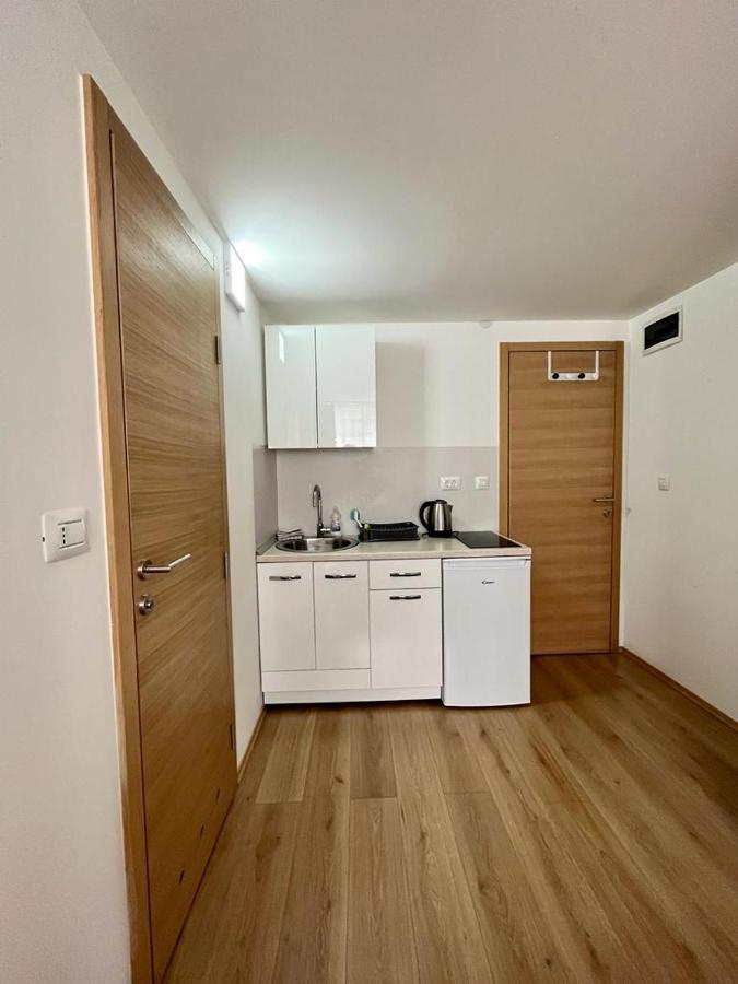 Apartmani Roza Pula Exterior foto