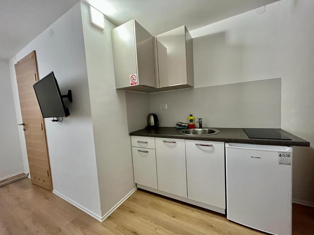 Apartmani Roza Pula Exterior foto