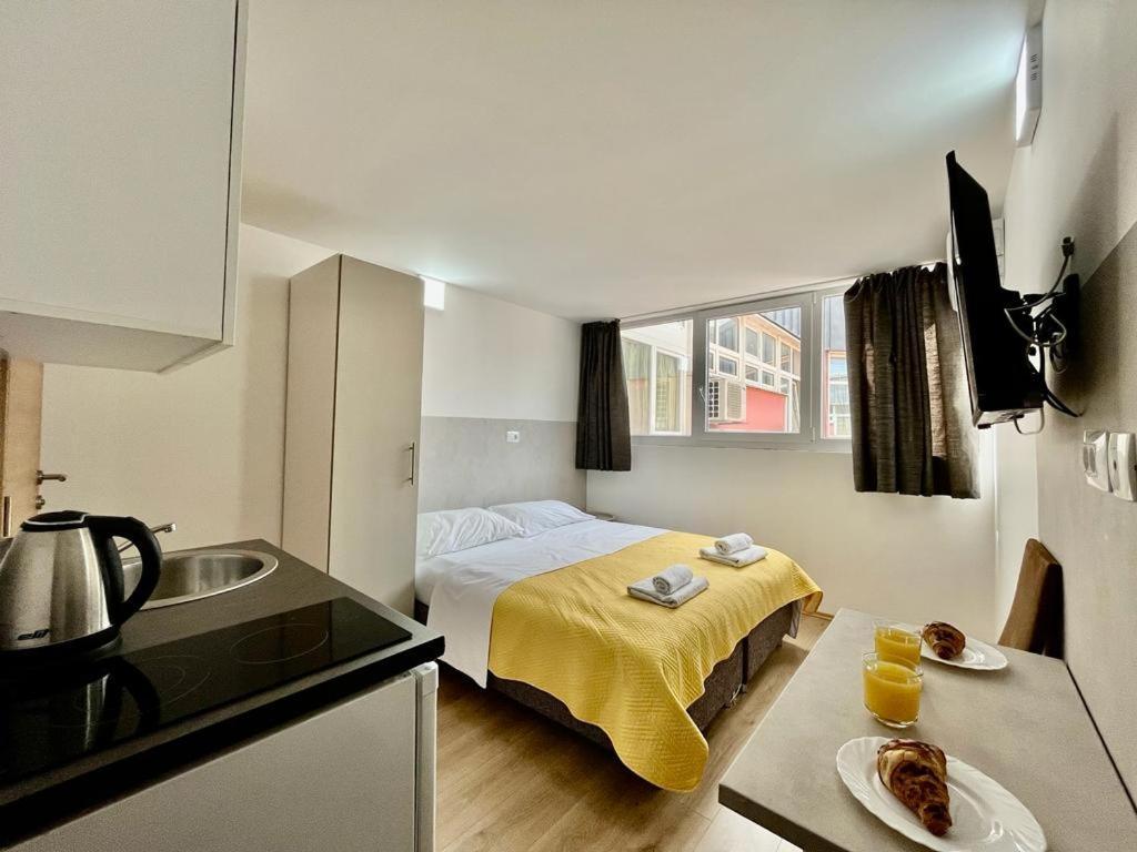 Apartmani Roza Pula Exterior foto